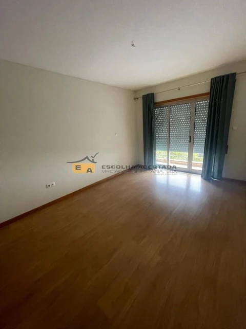 Apartamento T2 para Venda em Gondomar (São Cosme), Valbom e Jovim