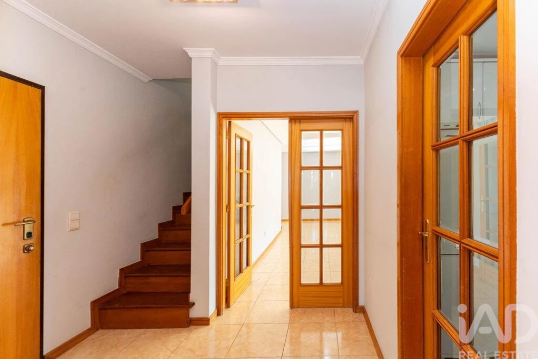 Apartamento T4 para Venda em Canelas Foto 5