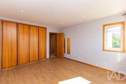 Apartamento T4 para Venda em Canelas