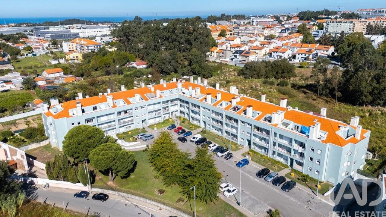 Apartamento T4 para Venda em Canelas Foto 3