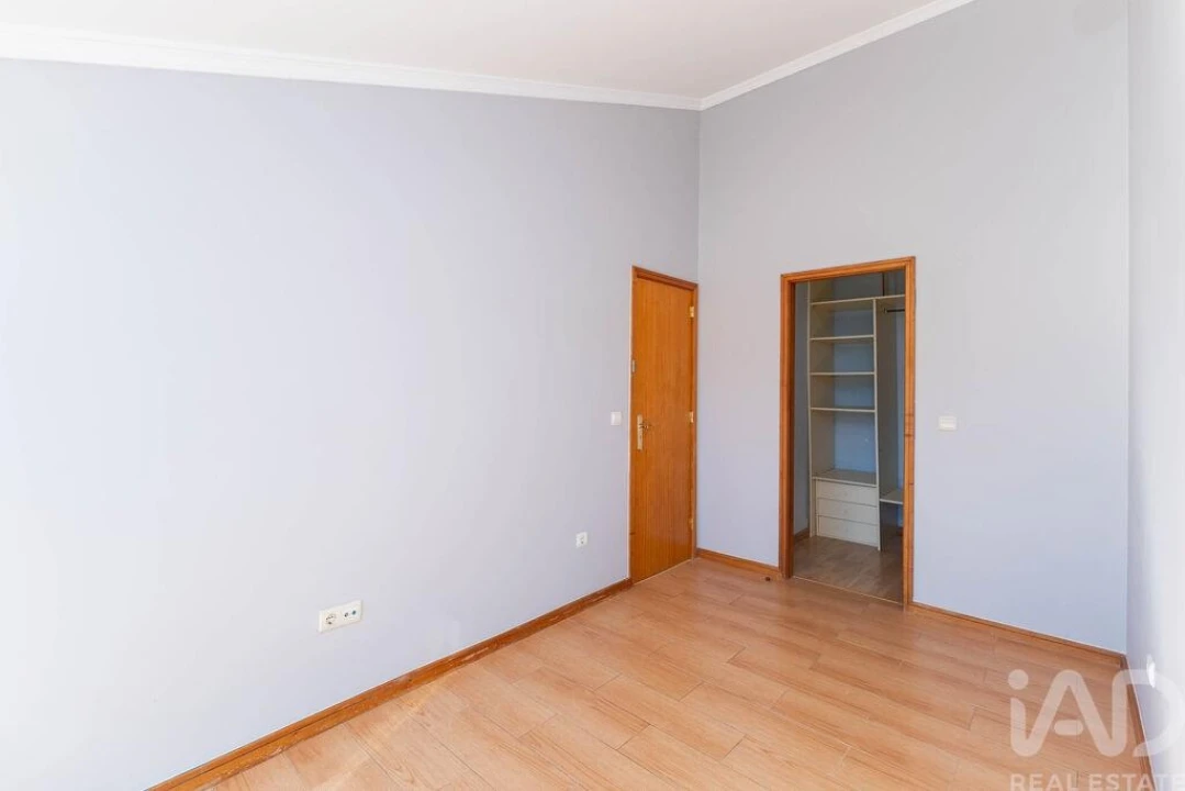 Apartamento T4 para Venda em Canelas Foto 25