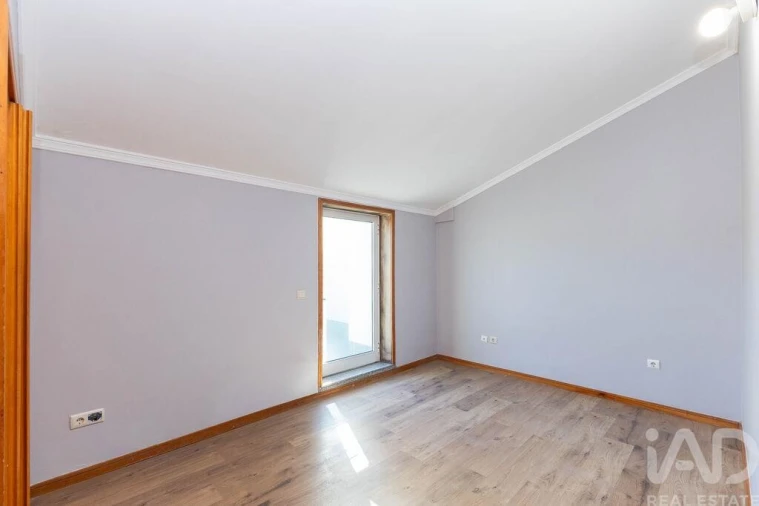Apartamento T4 para Venda em Canelas Foto 22