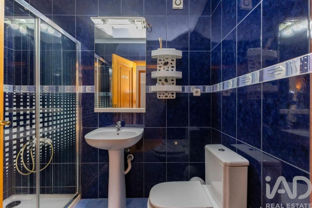 Apartamento T4 para Venda em Canelas Foto 26