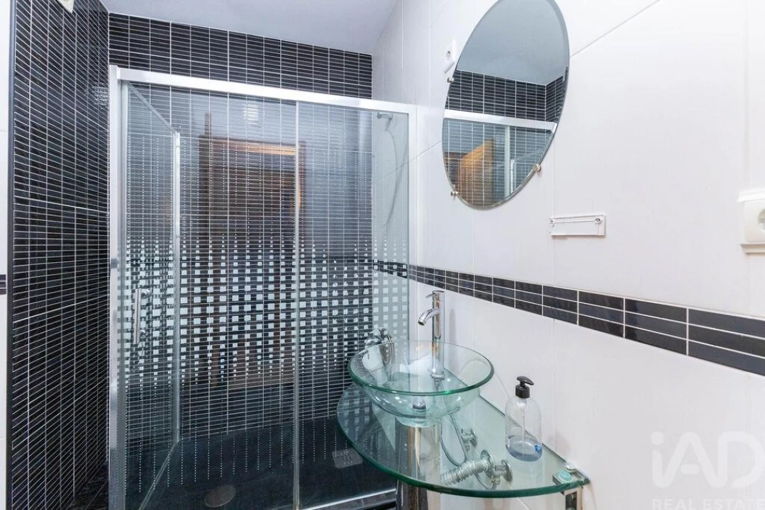 Apartamento T4 para Venda em Canelas Foto 14