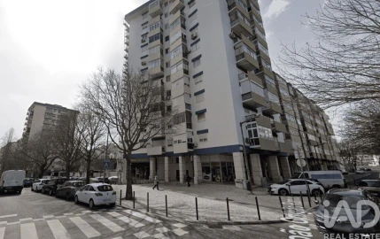 Apartamento T3 para Venda em Benfica