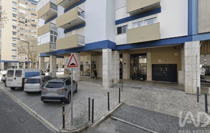 Apartamento T3 para Venda em Benfica