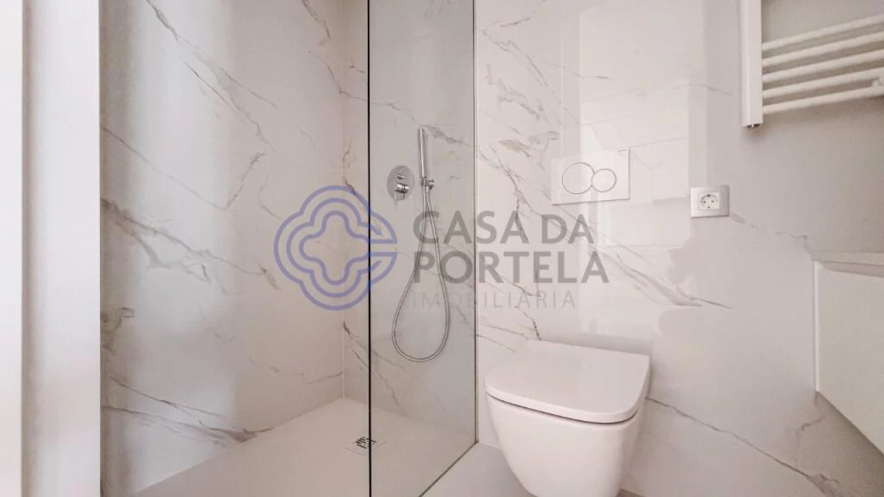 Apartamento T2 para Arrendamento em Canidelo Foto 11