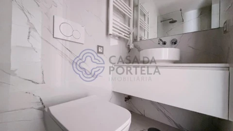 Apartamento T2 para Arrendamento em Canidelo