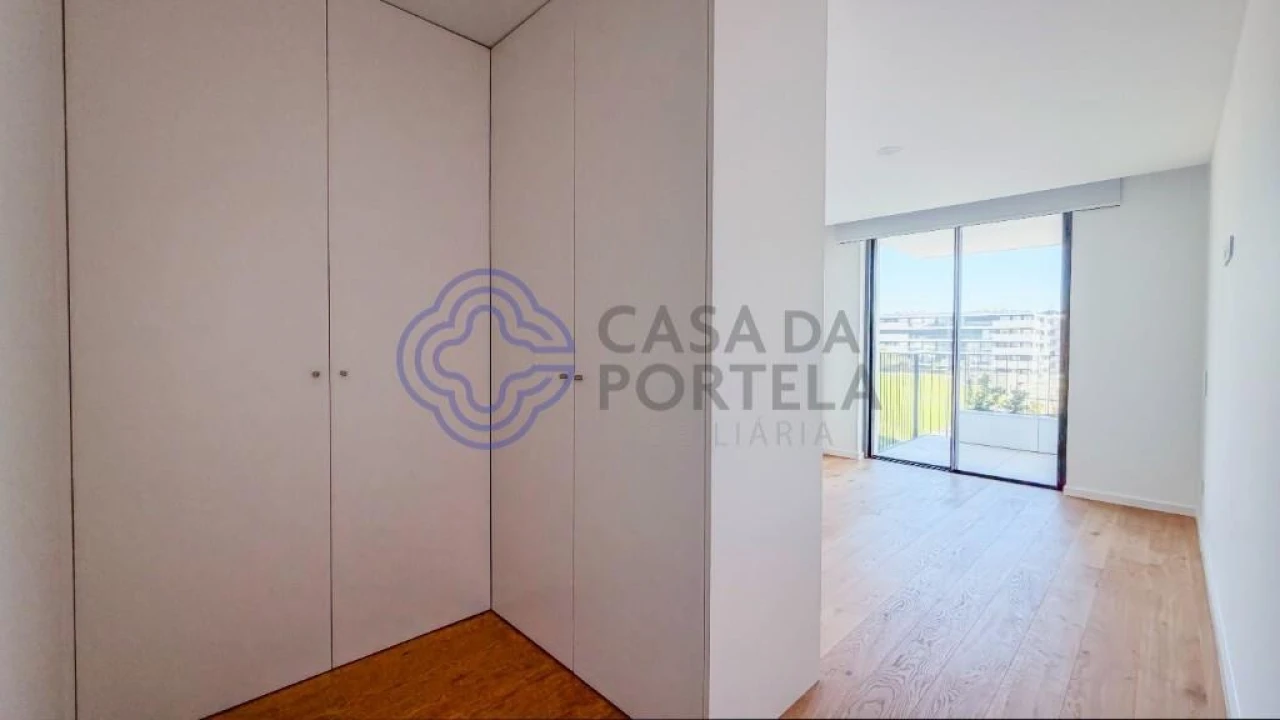 Apartamento T2 para Arrendamento em Canidelo Foto 19