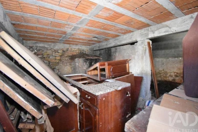 Armazém para Venda em São Miguel, Santa Eufémia e Rabaçal