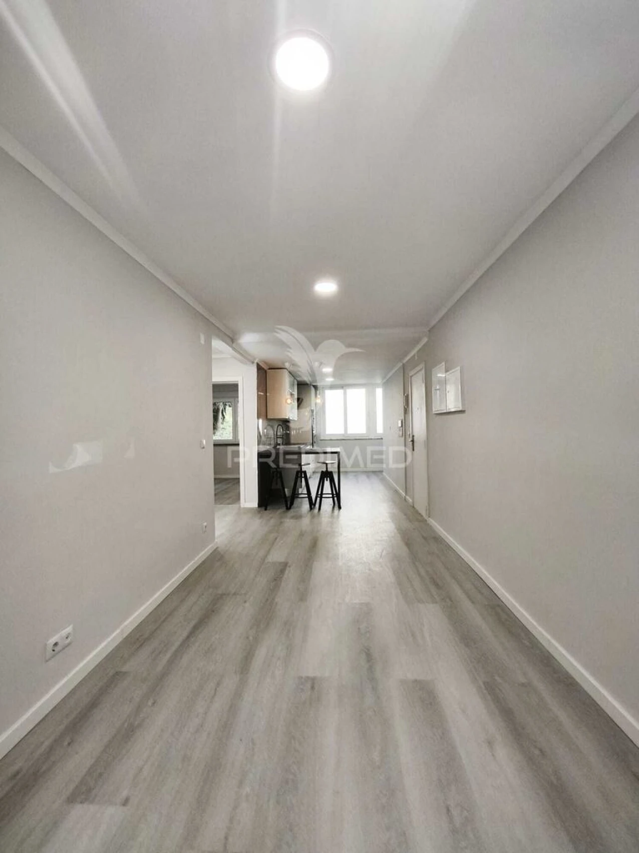 Apartamento T2 para Venda em Benfica Foto 4