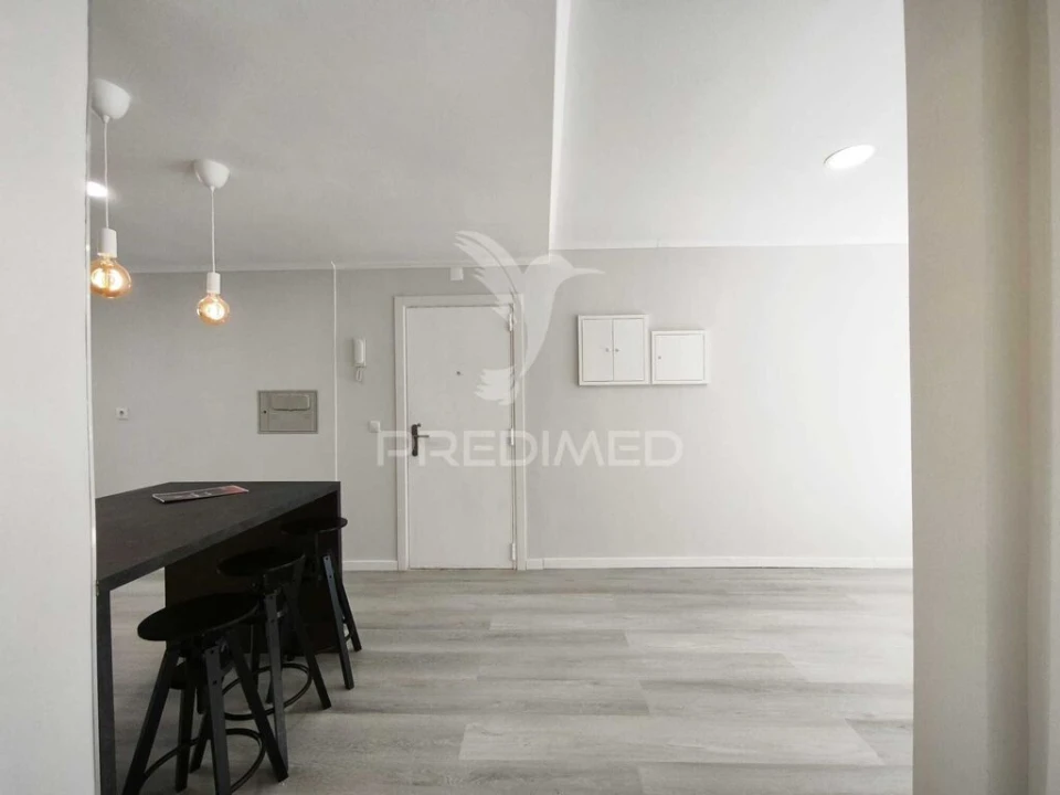 Apartamento T2 para Venda em Benfica Foto 6