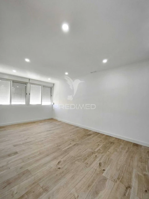 Apartamento T2 para Venda em Odivelas
