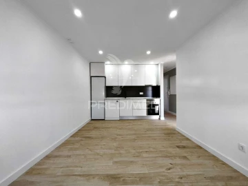 Apartamento T2 para Venda em Odivelas