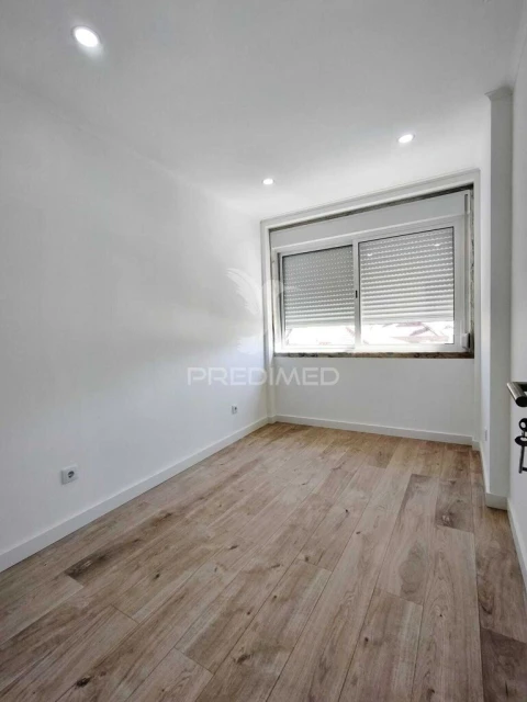 Apartamento T2 para Venda em Odivelas