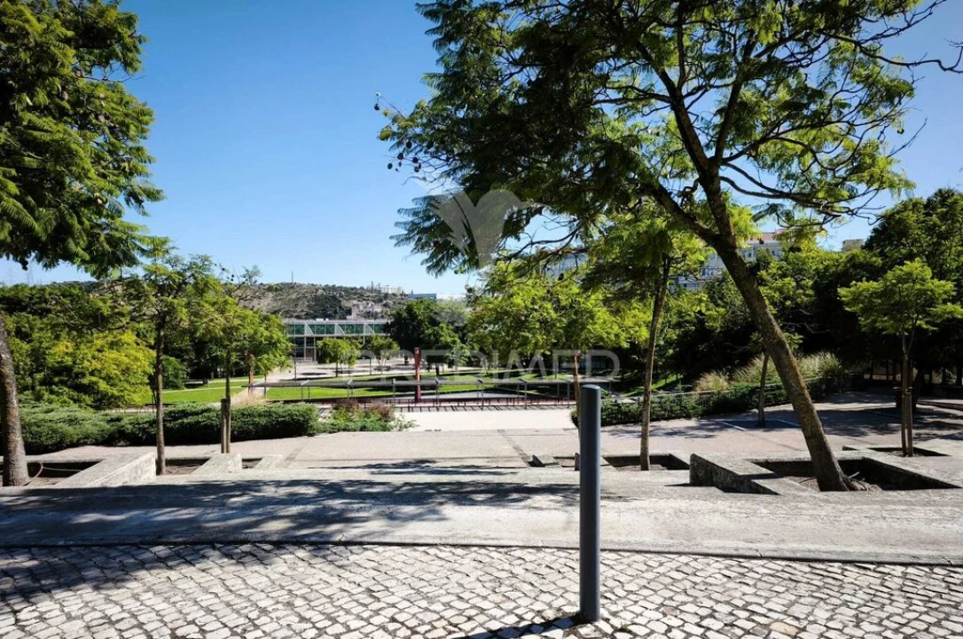 Apartamento T2 para Venda em Odivelas Foto 1