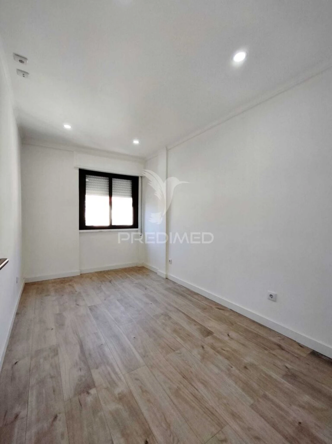 Apartamento T2 para Venda em Odivelas Foto 9