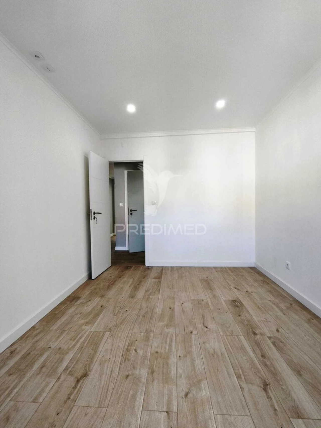 Apartamento T2 para Venda em Odivelas Foto 5