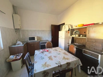 Moradia T3 para Venda em Oliveira do Hospital e São Paio de Gramaços