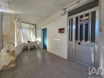 Moradia T3 para Venda em Oliveira do Hospital e São Paio de Gramaços