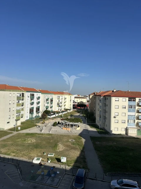 Apartamento T3 para Venda em Castanheira do Ribatejo e Cachoeiras