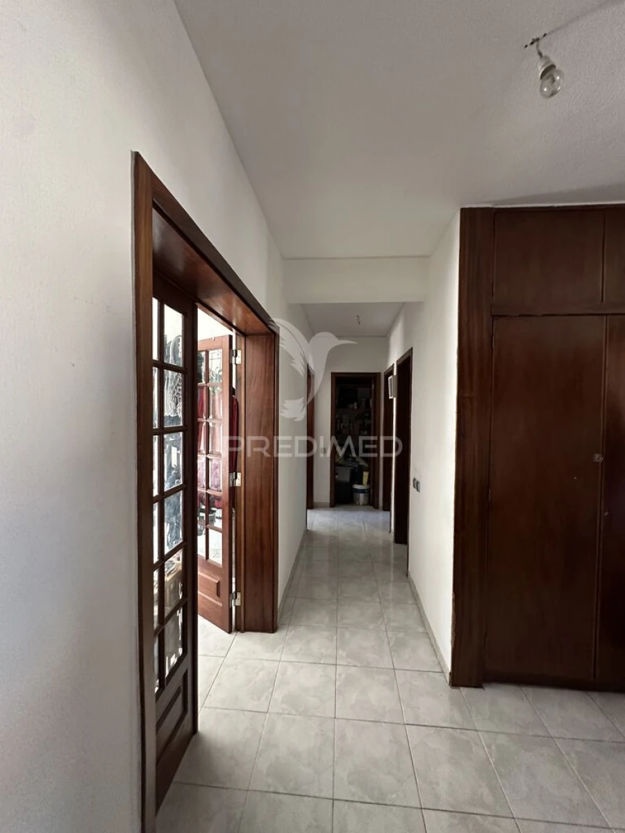 Apartamento T3 para Venda em Castanheira do Ribatejo e Cachoeiras Foto 4