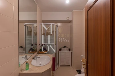 Apartamento T3 para Venda em São Felix da Marinha