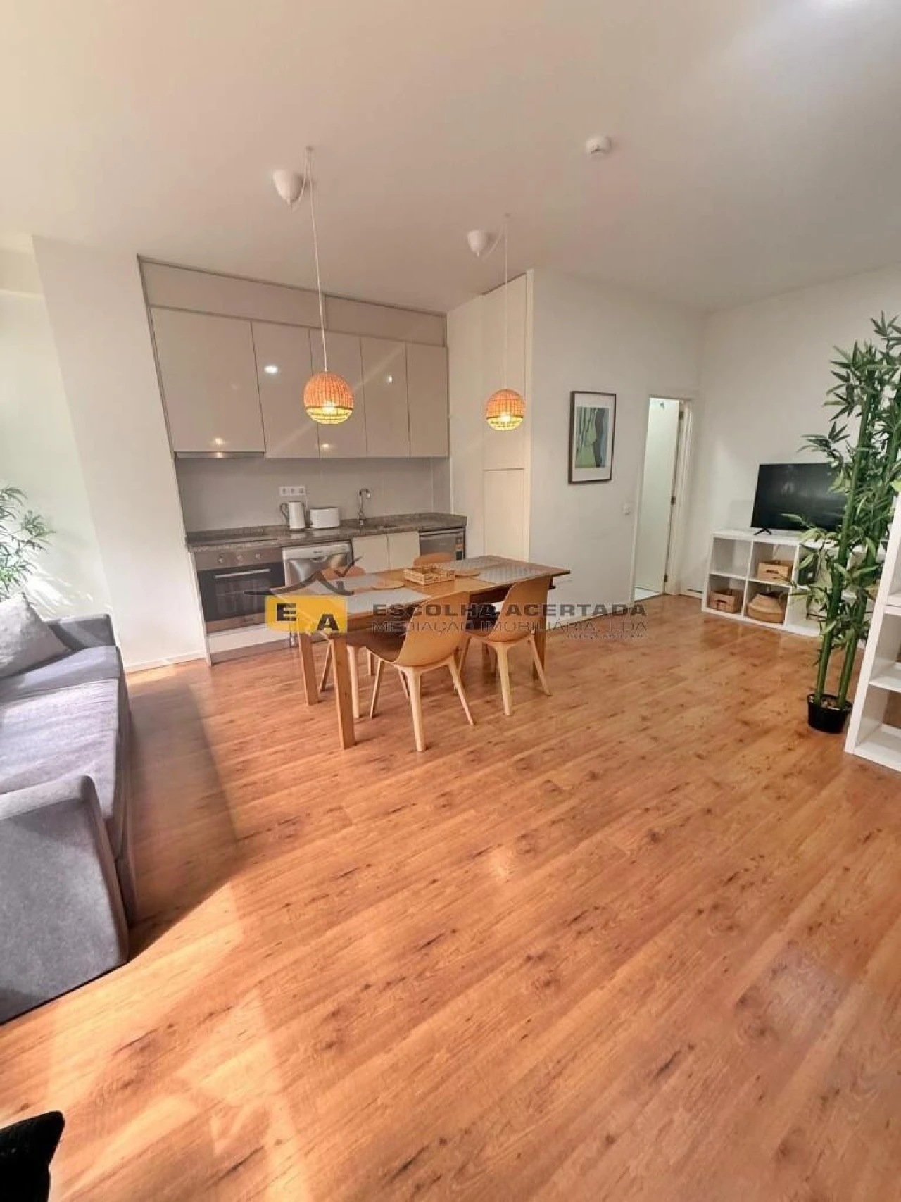Apartamento para Venda em Ramalde Foto 1