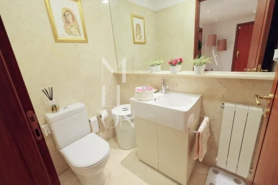 Apartamento T4 para Venda em Gondomar (São Cosme), Valbom e Jovim