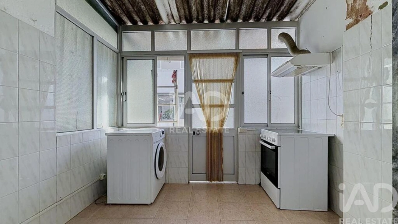 Apartamento T2 para Venda em Olhão Foto 10