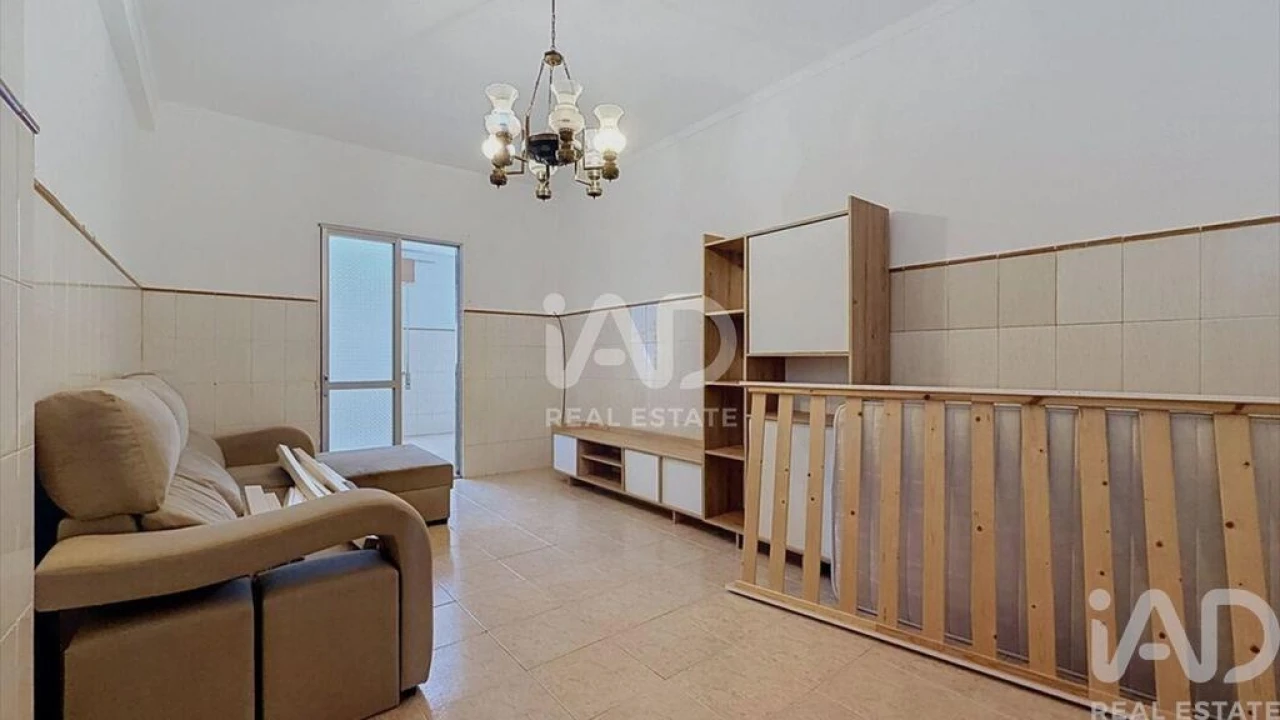 Apartamento T2 para Venda em Olhão Foto 8