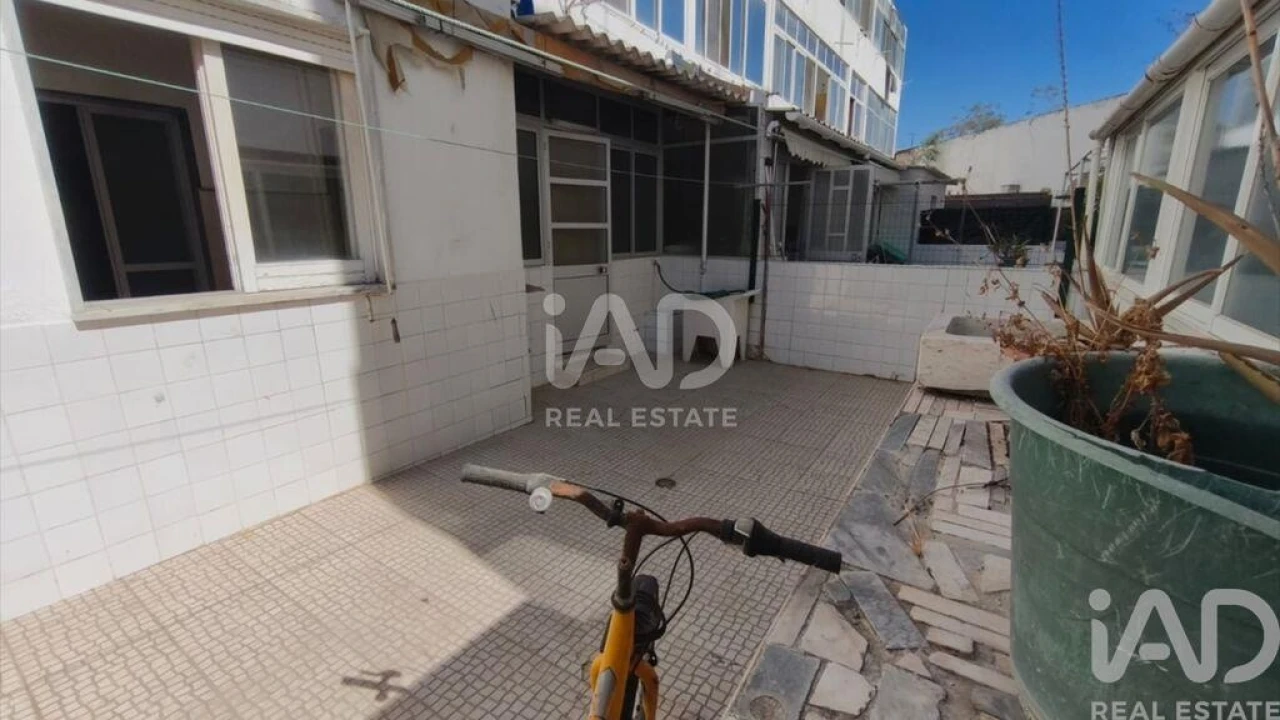 Apartamento T2 para Venda em Olhão Foto 14