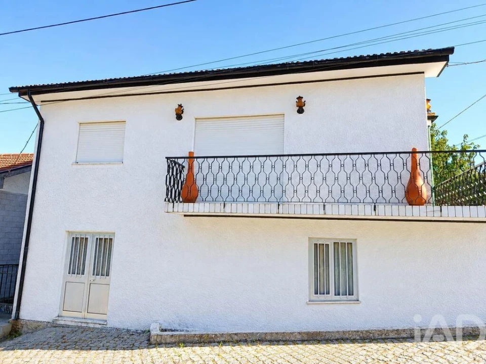 Moradia T4 para Venda em Livração Foto 15