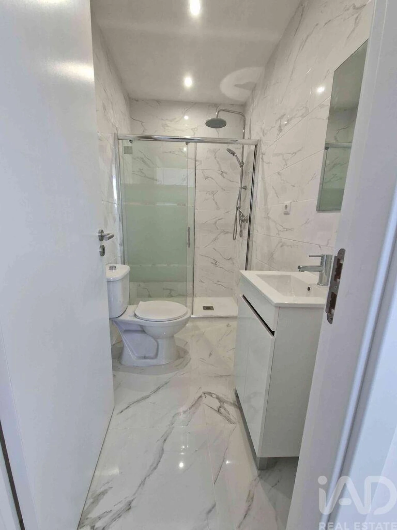 Moradia T1 para Venda em Aguas Santas Foto 4