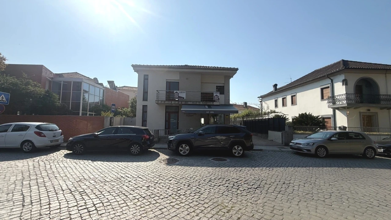 Escritório para Arrendamento em Oliveira, São Paio e São Sebastião Foto 14