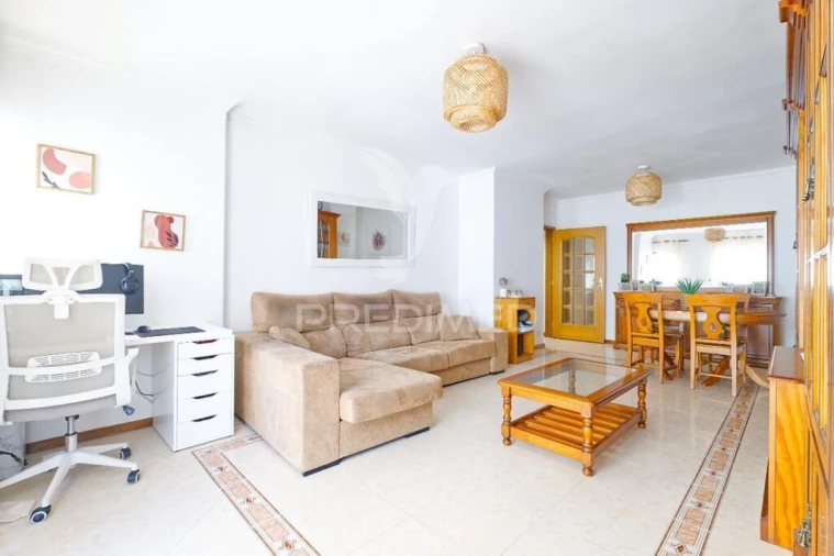 Apartamento T2 para Venda em Almada, Cova da Piedade, Pragal e Cacilhas Foto 2
