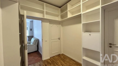 Apartamento T3 para Arrendamento em Santa Marinha e São Pedro da Afurada