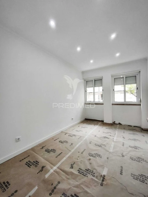 Apartamento T3 para Venda em Venteira