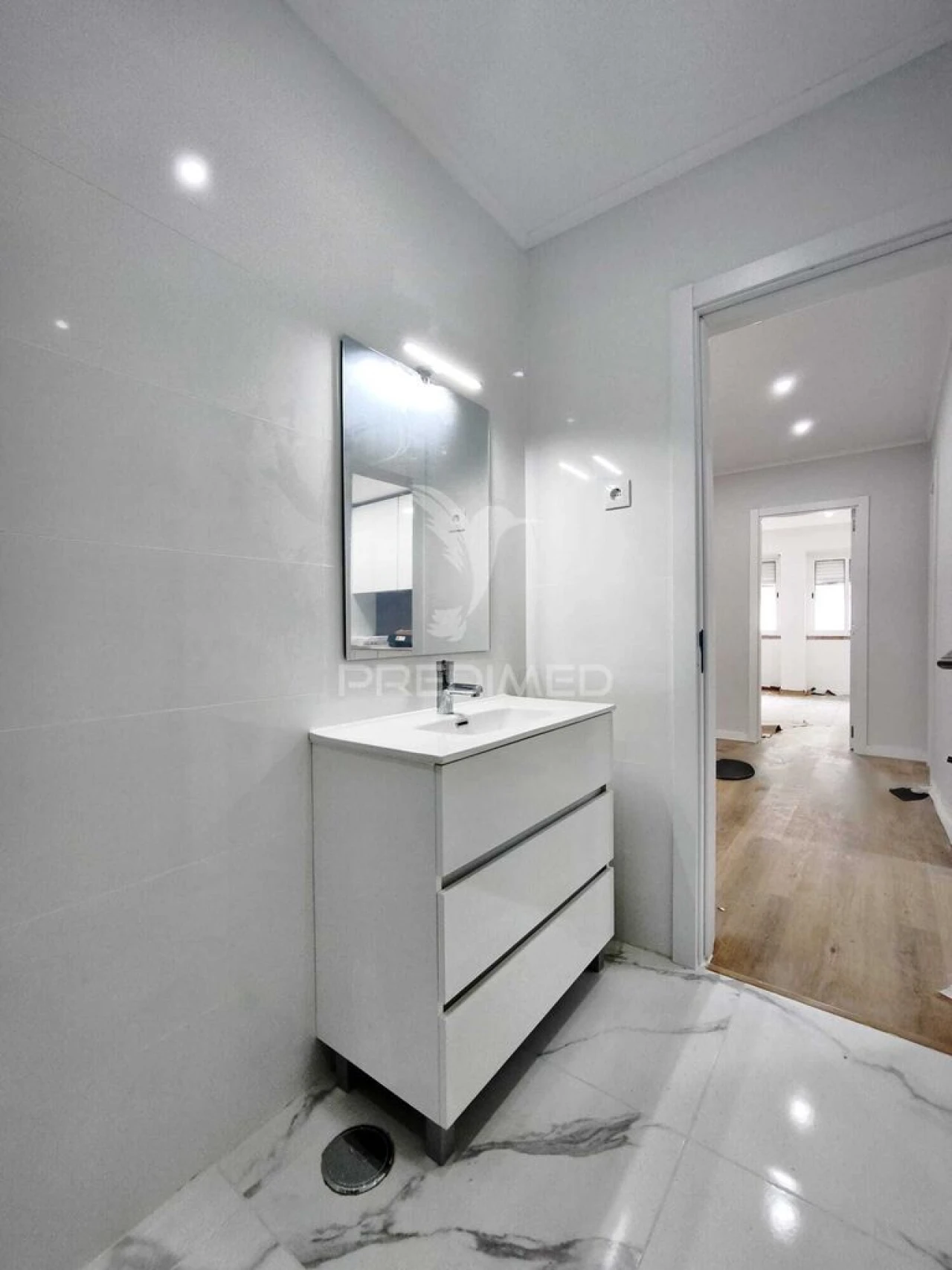 Apartamento T3 para Venda em Venteira Foto 18