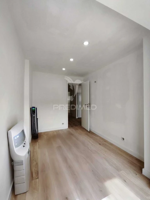 Apartamento T2 para Venda em Odivelas