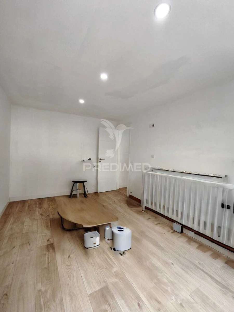 Apartamento T2 para Venda em Odivelas Foto 12