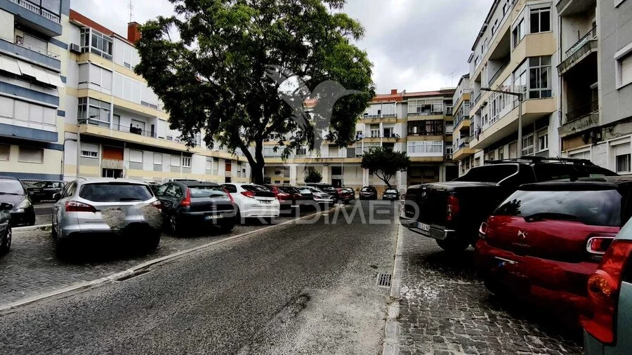 Apartamento T2 para Venda em Odivelas