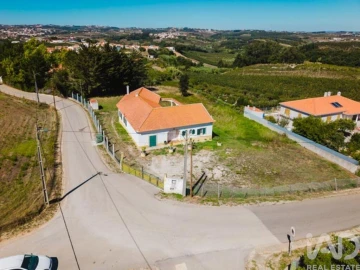 Moradia T4 para Venda em Vermelha