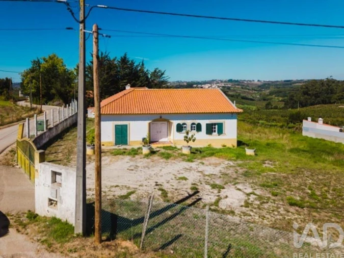 Moradia T4 para Venda em Vermelha Foto 5