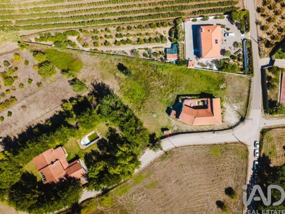 Moradia T4 para Venda em Vermelha Foto 4