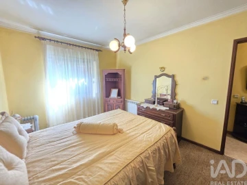 Moradia T2 para Venda em Reboreda e Nogueira