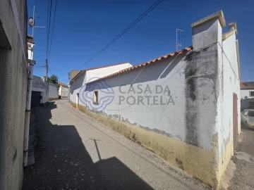 Armazém para Venda em Po
