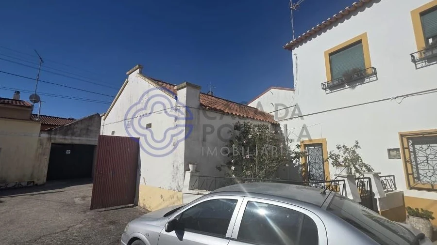 Armazém para Venda em Po