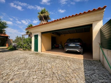 Moradia T4 para Venda em Arazede