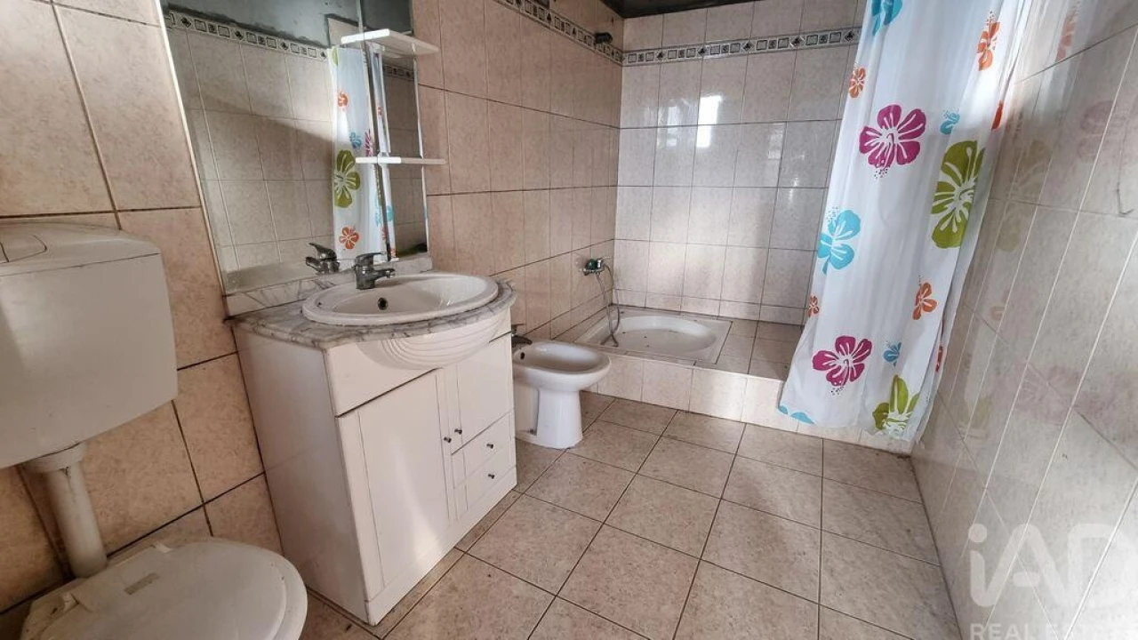 Moradia T2 para Venda em Vila Cortes da Serra Foto 12